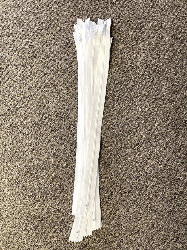 *BULK BUY* - Bundle of 10 White 40cm Dress Zips