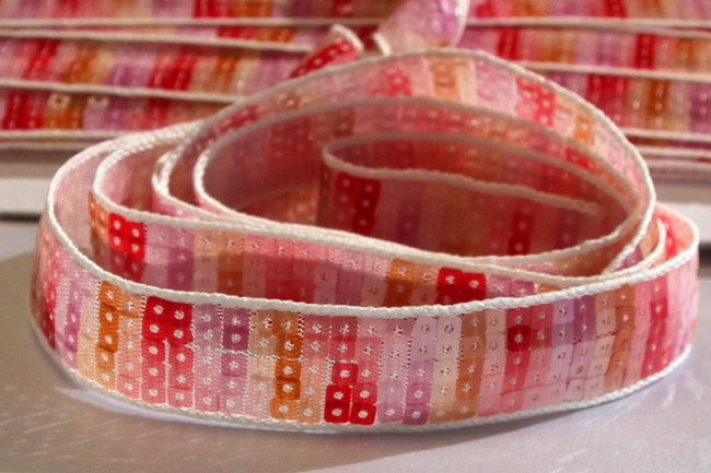 Glossy Peach, Pink & Lilac Square Sequin Trim