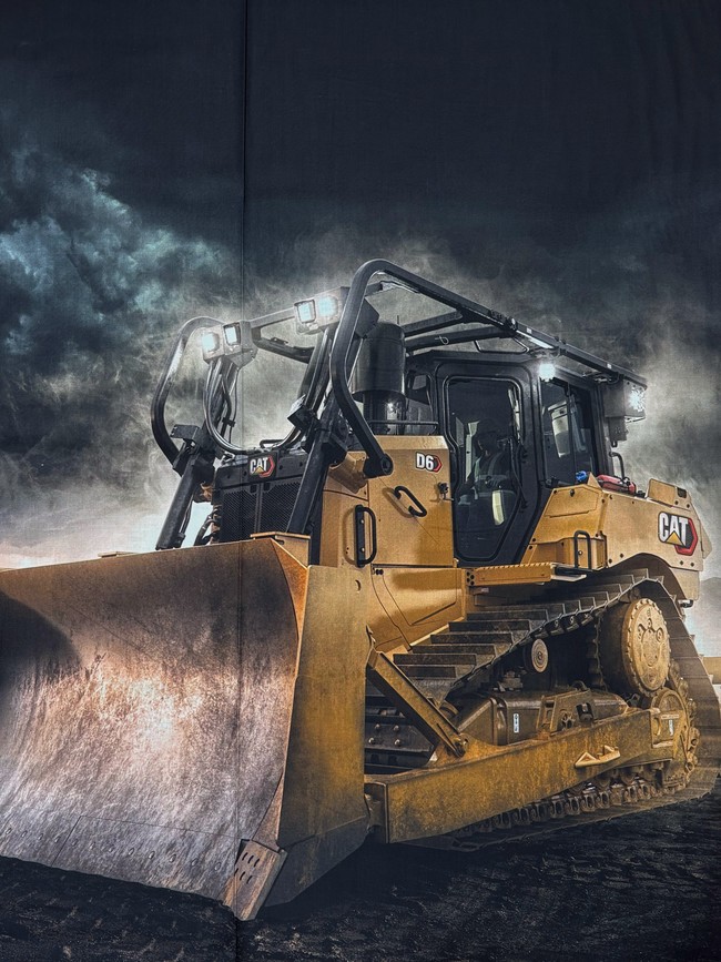 CAT Bulldozer Panel