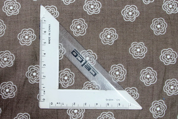 Graphic Flower Printed Cotton